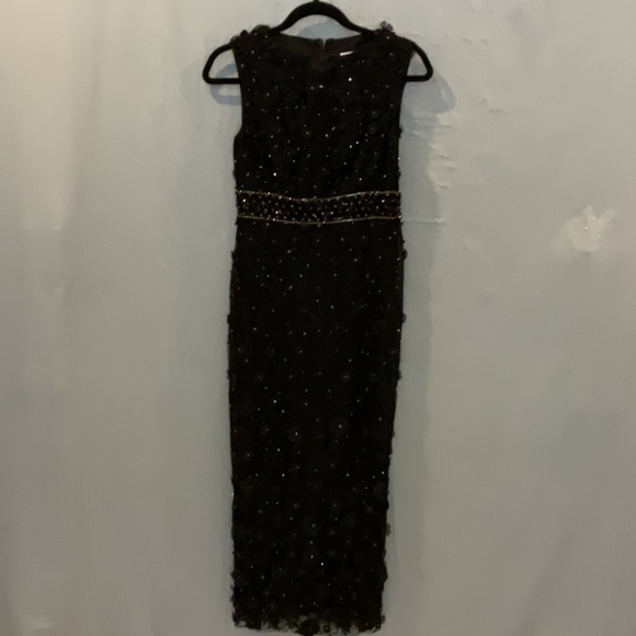 Mac Duggal - 3D Floral Applique Sleeveless Midi Dress - Picture 7 of 13